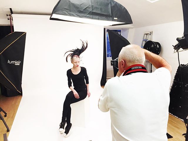 More #bts from #portraitgroup @cameraclubuk it's great fun teaching other #photographers and sharing your #knowledge. We got some great results shooting #fashion themed portraits. #fashionmodel #fashionblogger #style #styleblogger #picoftheday #famousbtsmagazine